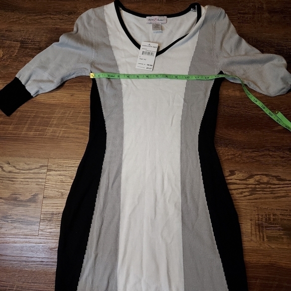 Stitch Btween large mini dress - Picture 9 of 14